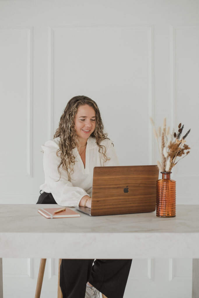 Personal brandingshoot voor Global Graphics in Daglichtstudio Noord-Brabant