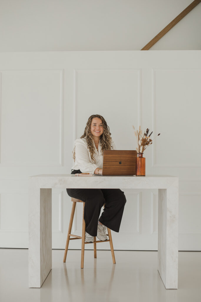 Personal brandingshoot voor Global Graphics in Daglichtstudio Noord-Brabant