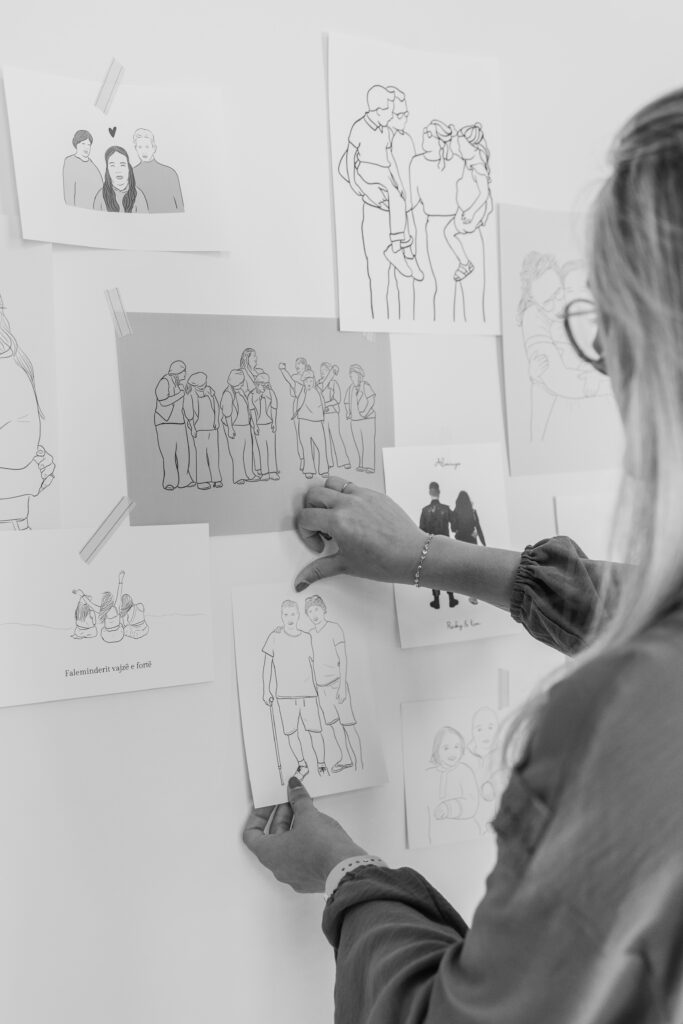 Lijntjes van Anke tijdens branding shoot in de studio waar ze haar werk laat zien voor foto en zakelijke video